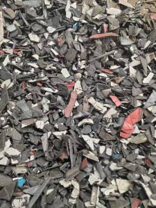 长期出售pp摩配破碎料，pp汽车内饰破碎料，pp保险杠破碎料，清洗甩干除铁