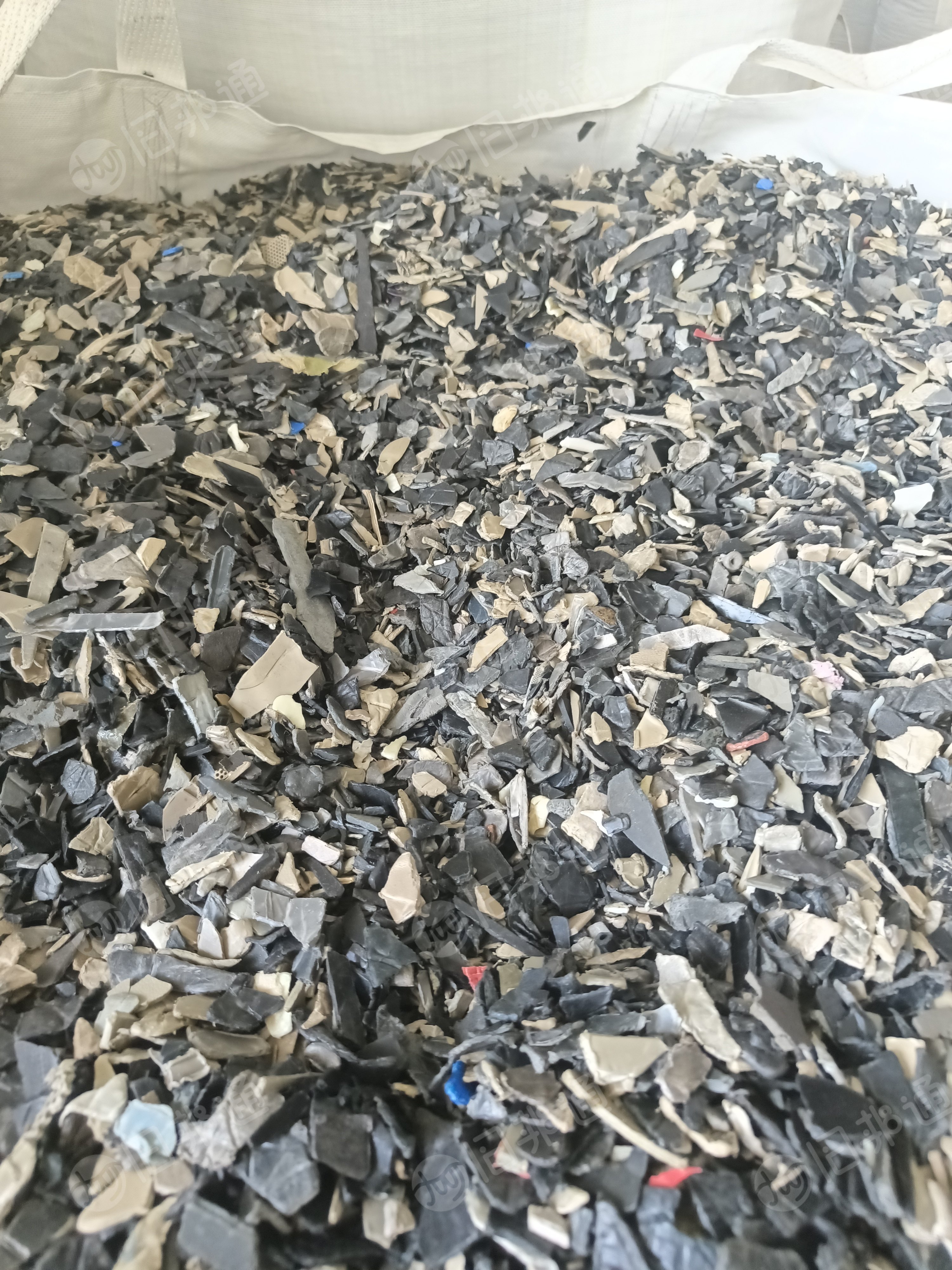 出售pp汽车内饰破碎料