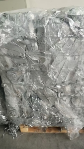 出售铝塑膜,含铝50左右,现货30吨