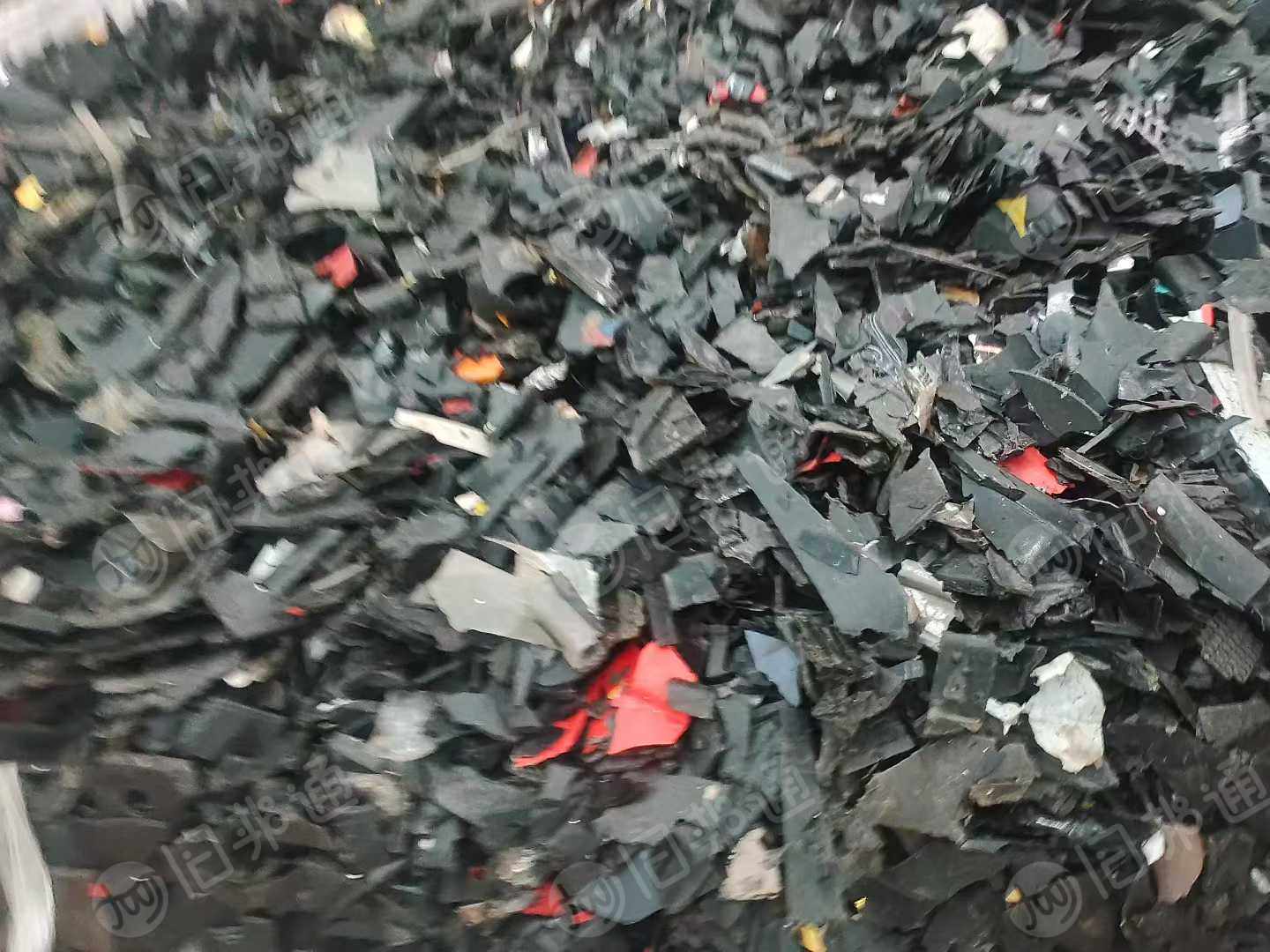 出售干粉小黑丙破碎料