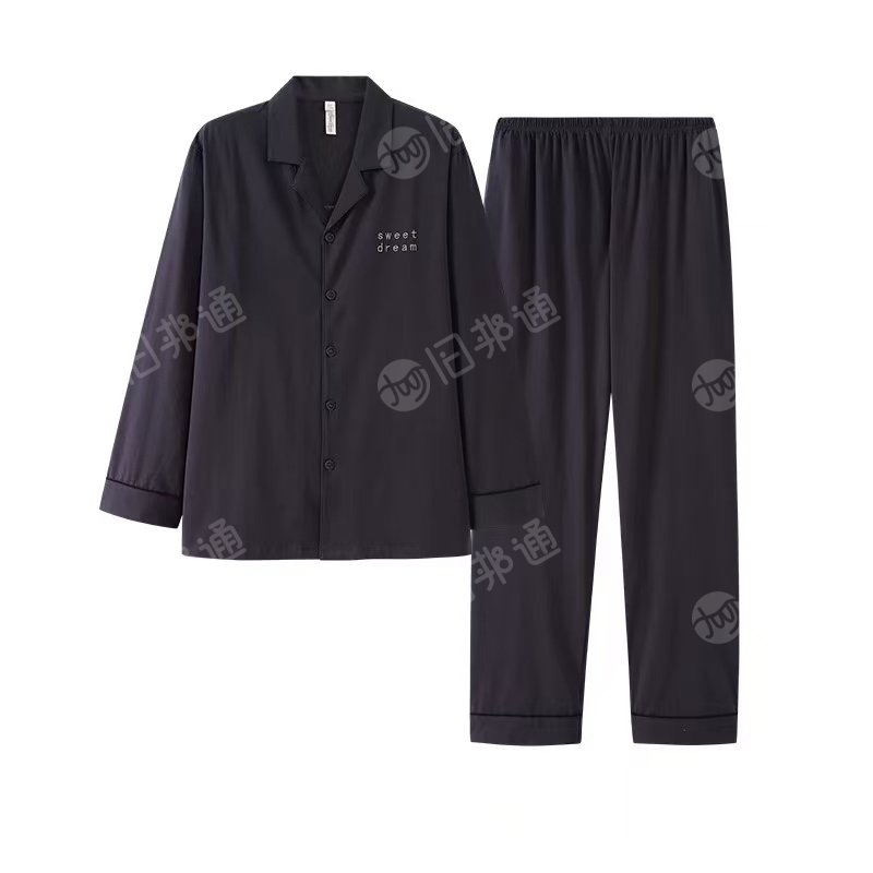 长期出售库存睡衣，库存服装，库存衣服，货在广东汕头