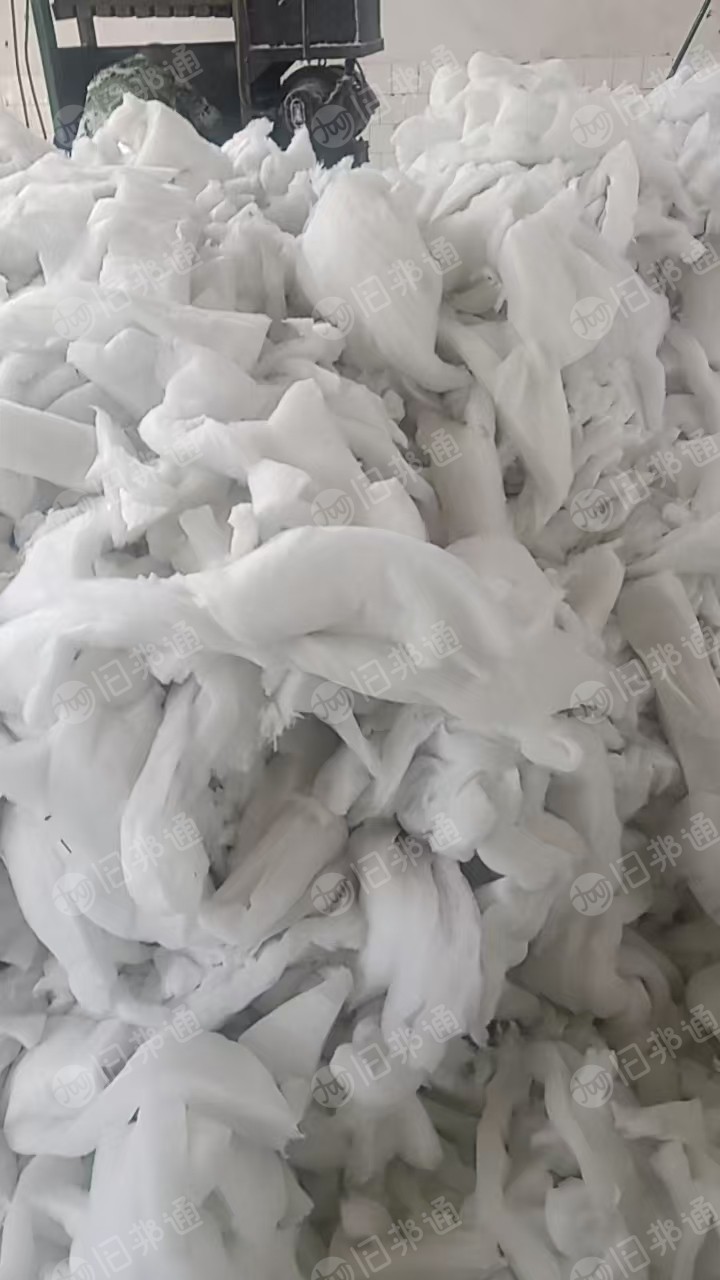 长期出售丝棉，服装厂下来的，每个月有十几吨，货在江西吉安
