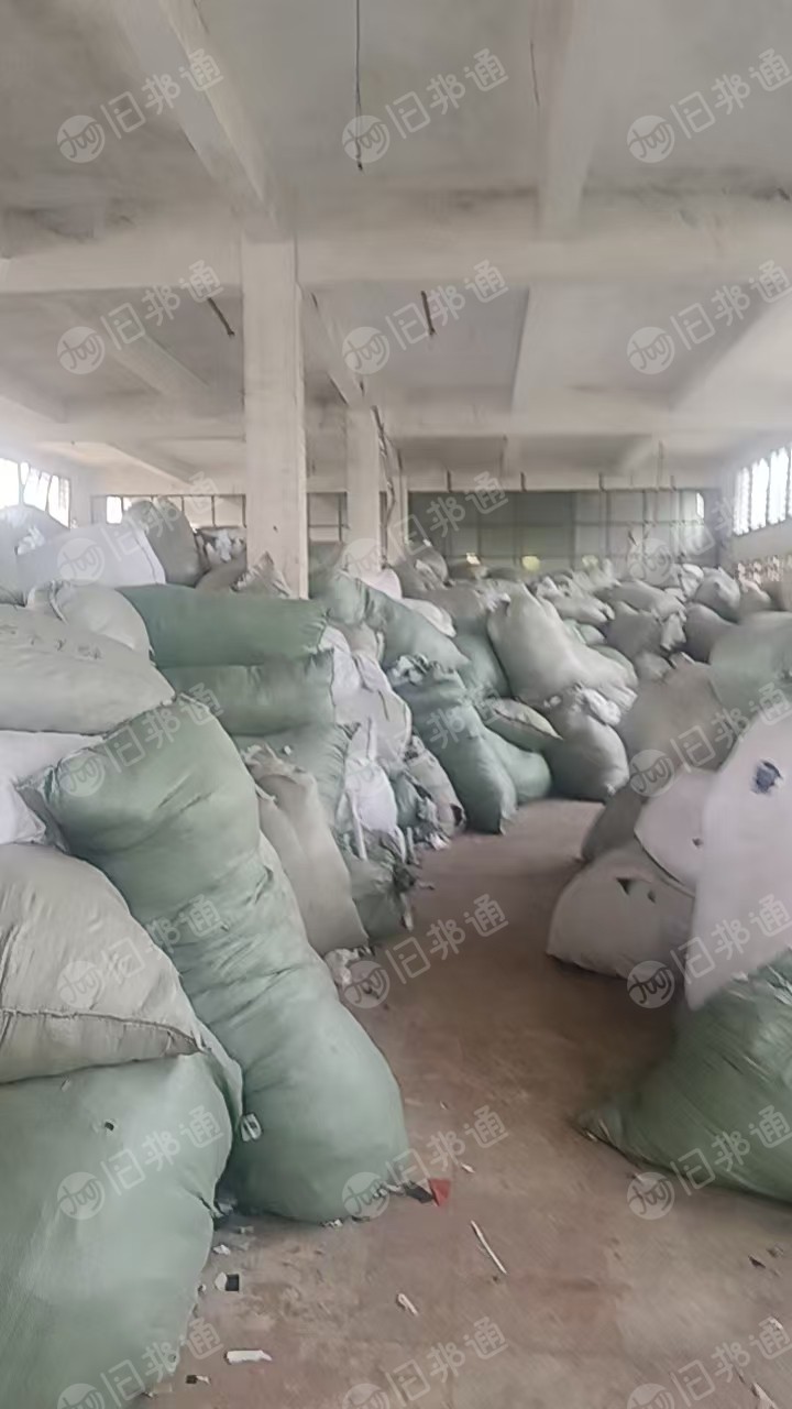长期出售丝棉，服装厂下来的，每个月有十几吨，货在江西吉安