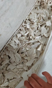 出售硬质PVC管破碎料,大小管破碎料