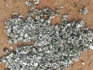 出售铝箔破碎料，含铝30，现货5吨