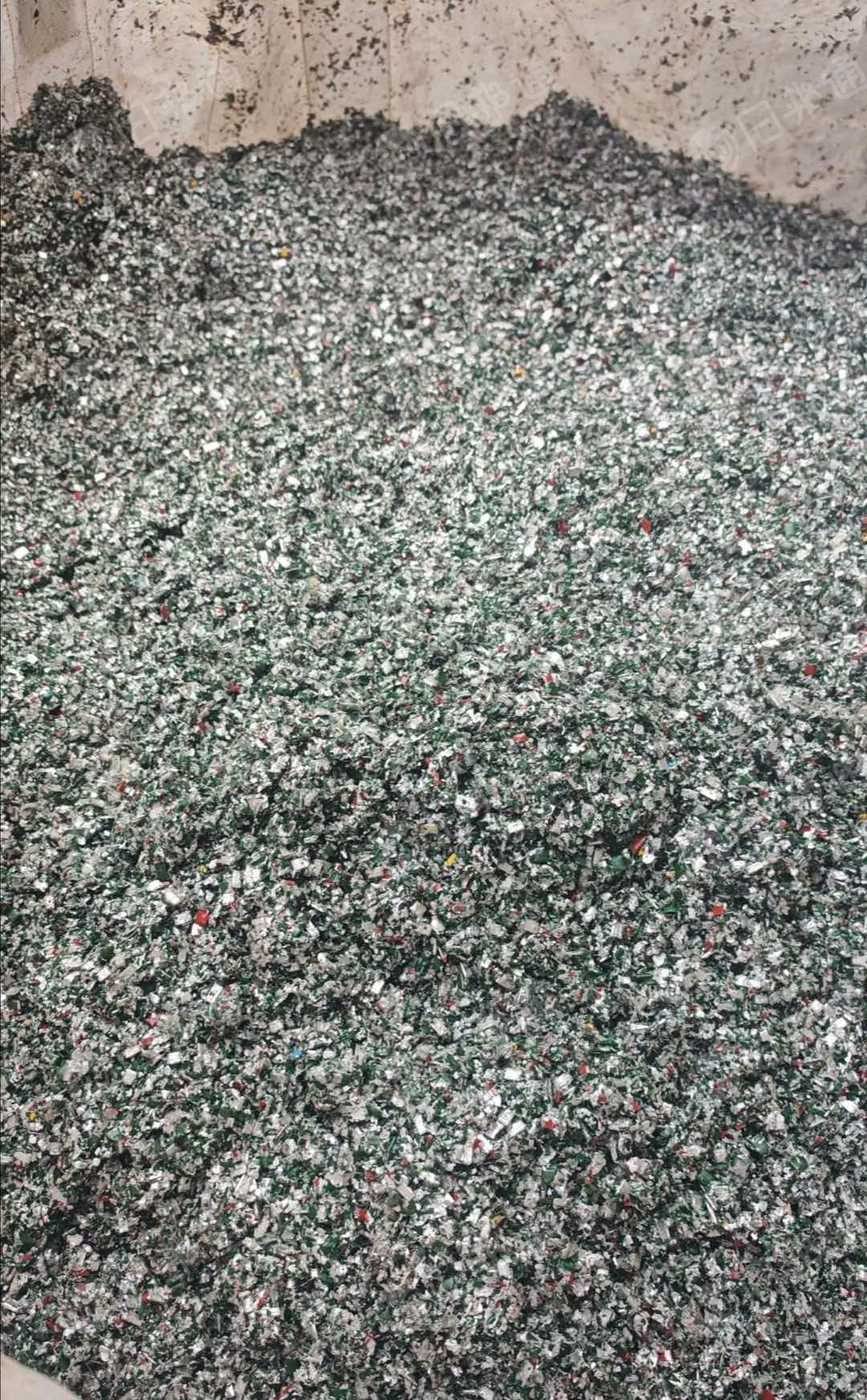 出售铝箔破碎料，含铝30，现货5吨