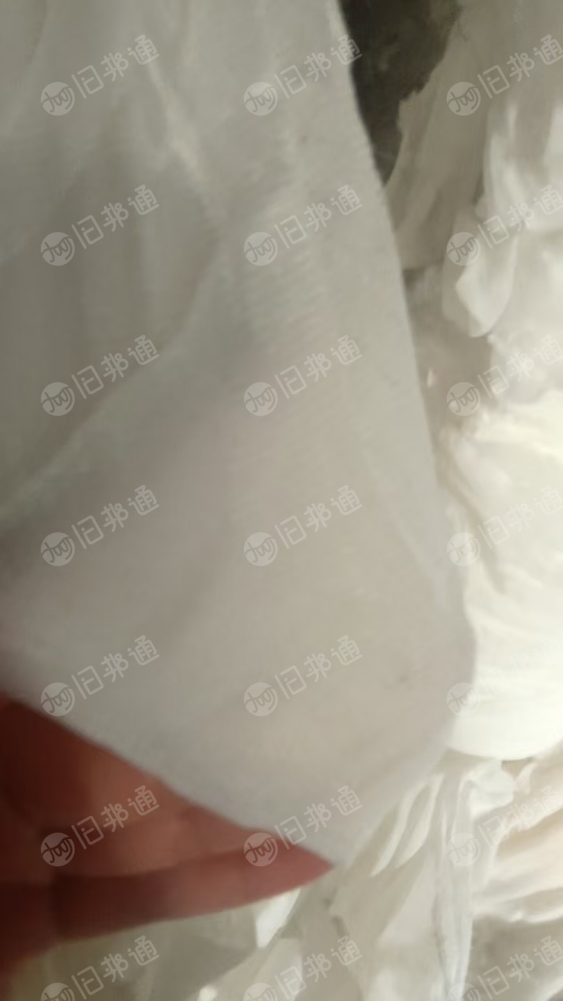出售白色涤纶废布，涤纶造粒布，月供二十几吨，货在浙江湖州
