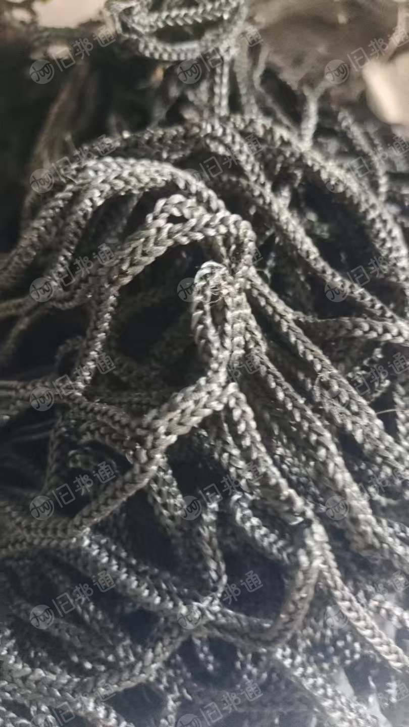 长期出售丙纶网丙纶丝，都是纯的，有白色绿色红色黄色黑色，统货出，每几天出一车，货在江苏无锡