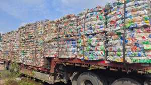 长期出售瓶砖压块，三色瓶砖废料，够车发走