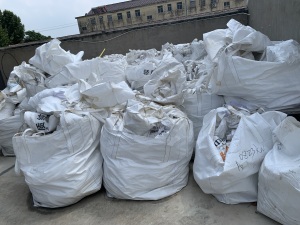 出售吨包废料，肥料厂下来的