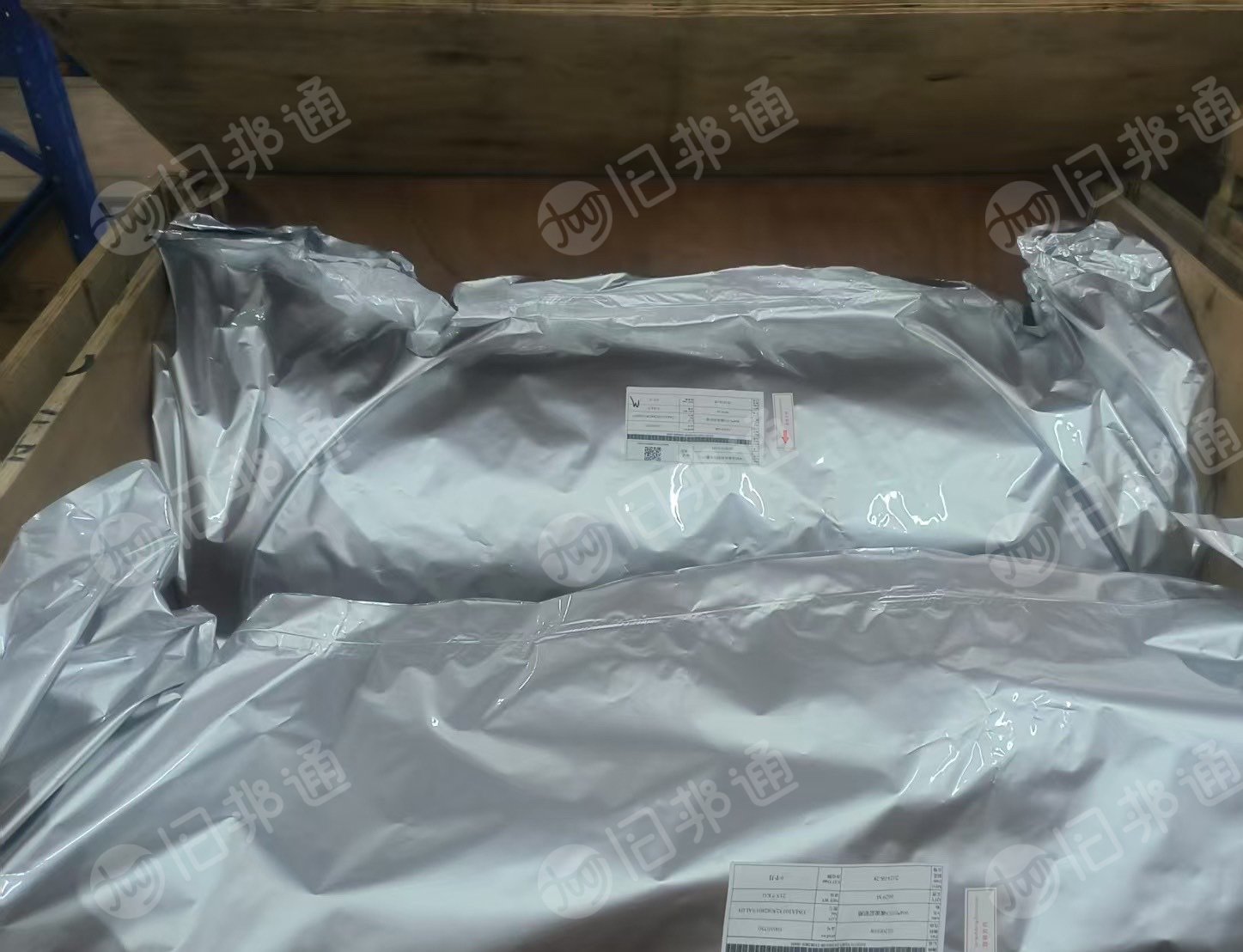 出售涂炭铝箔毛料，新料，都是箱装的，现货60吨