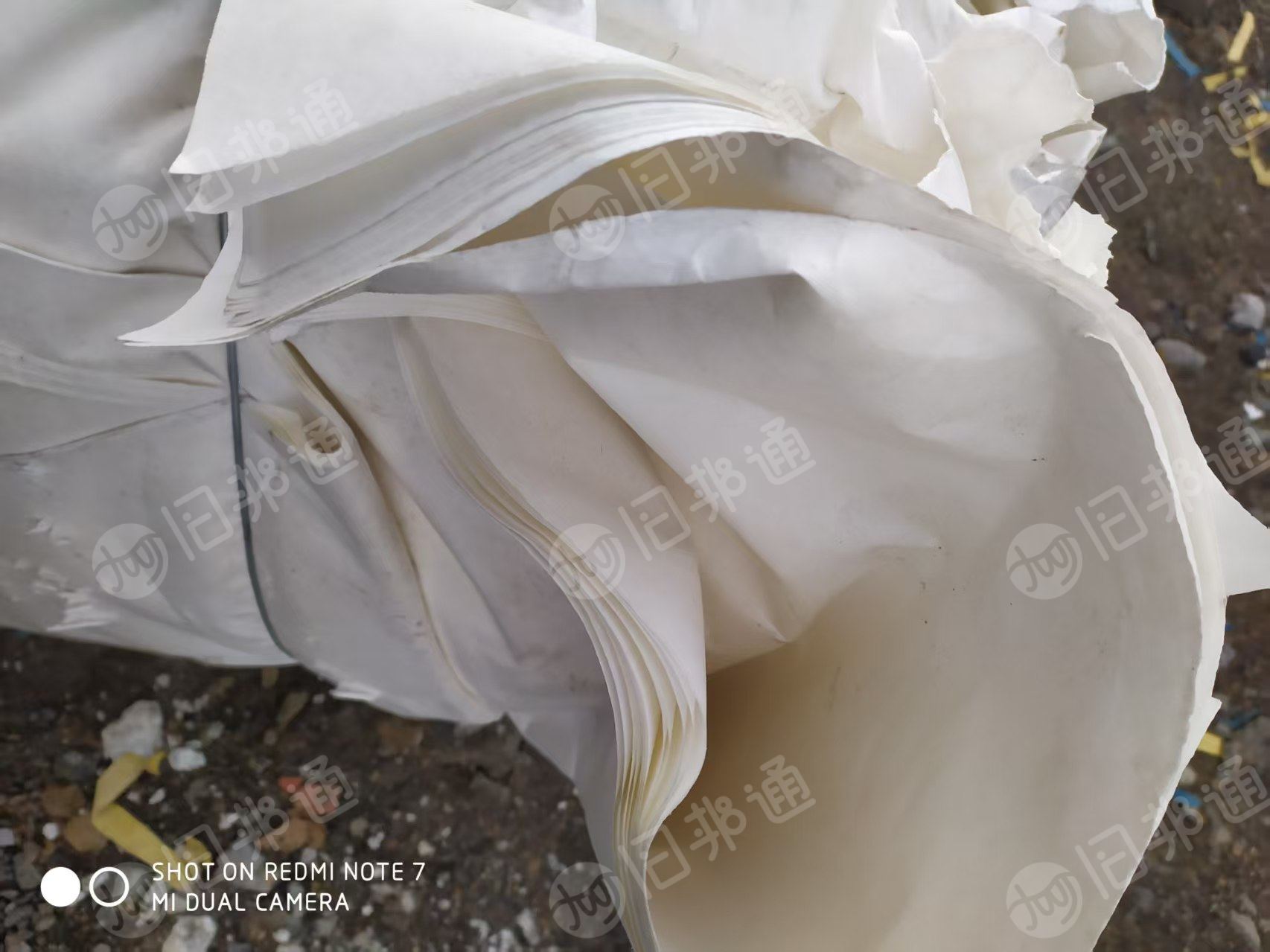 长期出售乳胶纸，装饰原纸，现货30吨，月供150吨左右