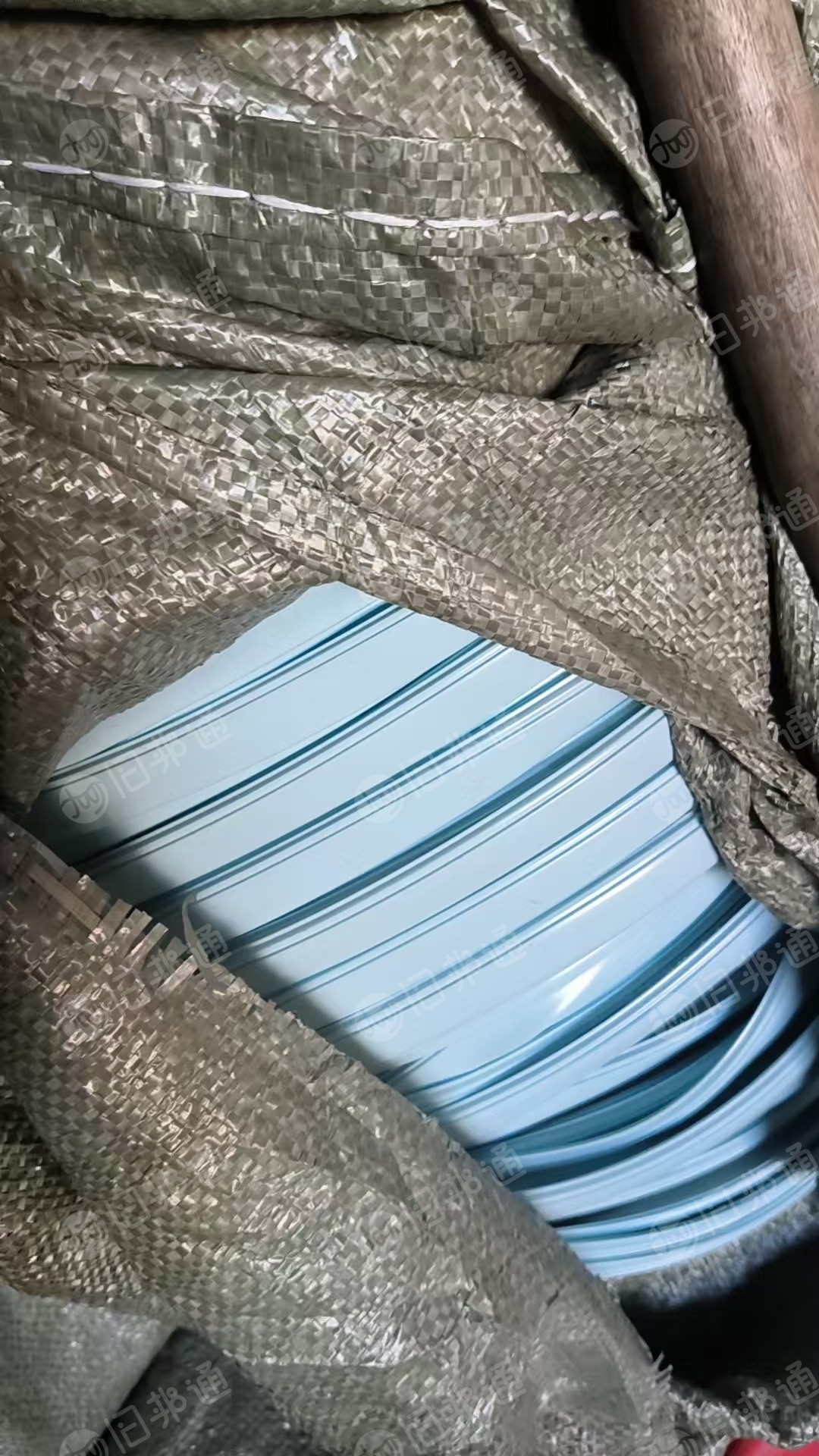 出售PVC皮条毛料，箱包的封边条拆下来的