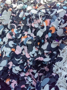 长期出售耳机厂下来的废料，下脚料，废料，货在江西宜春