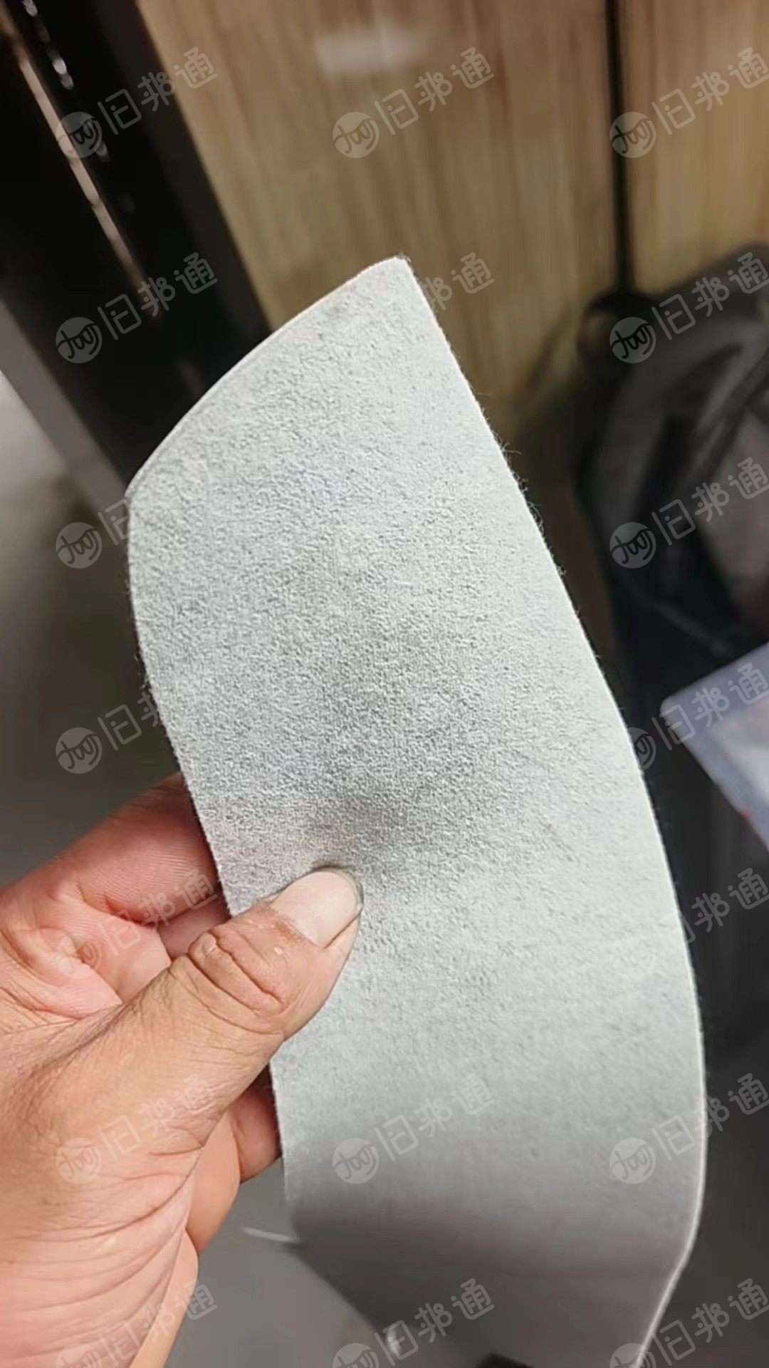 长期出售比亚迪厂下来的pvc汽车坐垫革边角料，月供50吨