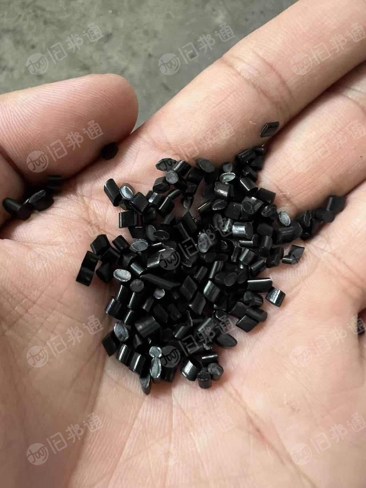 出售TPU颗粒，硬度88-90，可以用来注塑