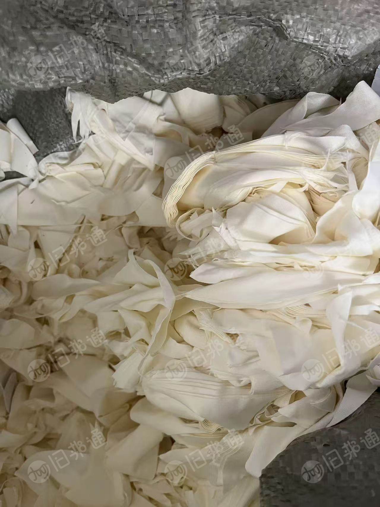 长期出售针织涤棉废布，涤棉碎布，含棉65-75，货在广西钦州