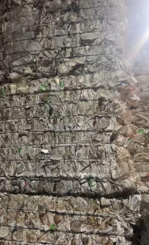 常年大量出售奶白饭盒压包和日杂白丙压包，每个月有100多吨