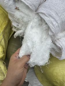 长期出售涤纶废丝，做绳网这类的下来的，现货有6.8米一车，在山东滨州