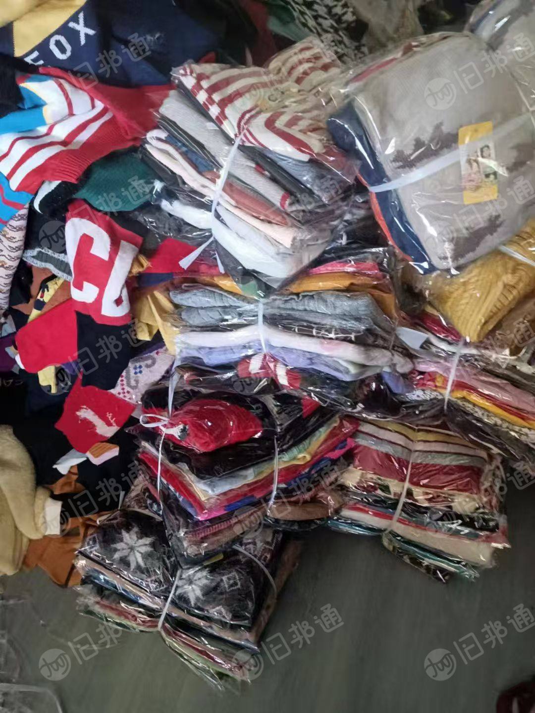 出售一批精品服装，儿童毛衣，现货有1万几千件，在浙江温州