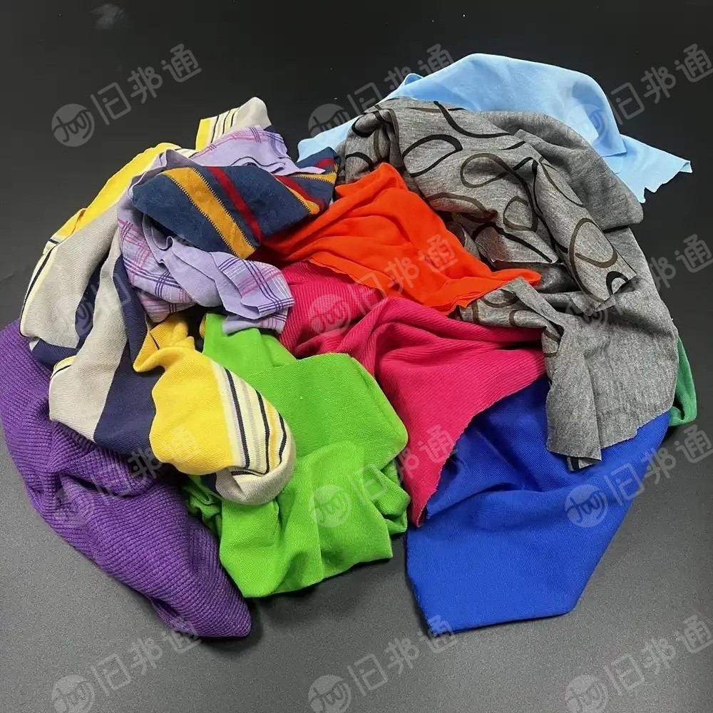 长期大量出售各种擦机布，纯棉，涤棉，月供100多吨