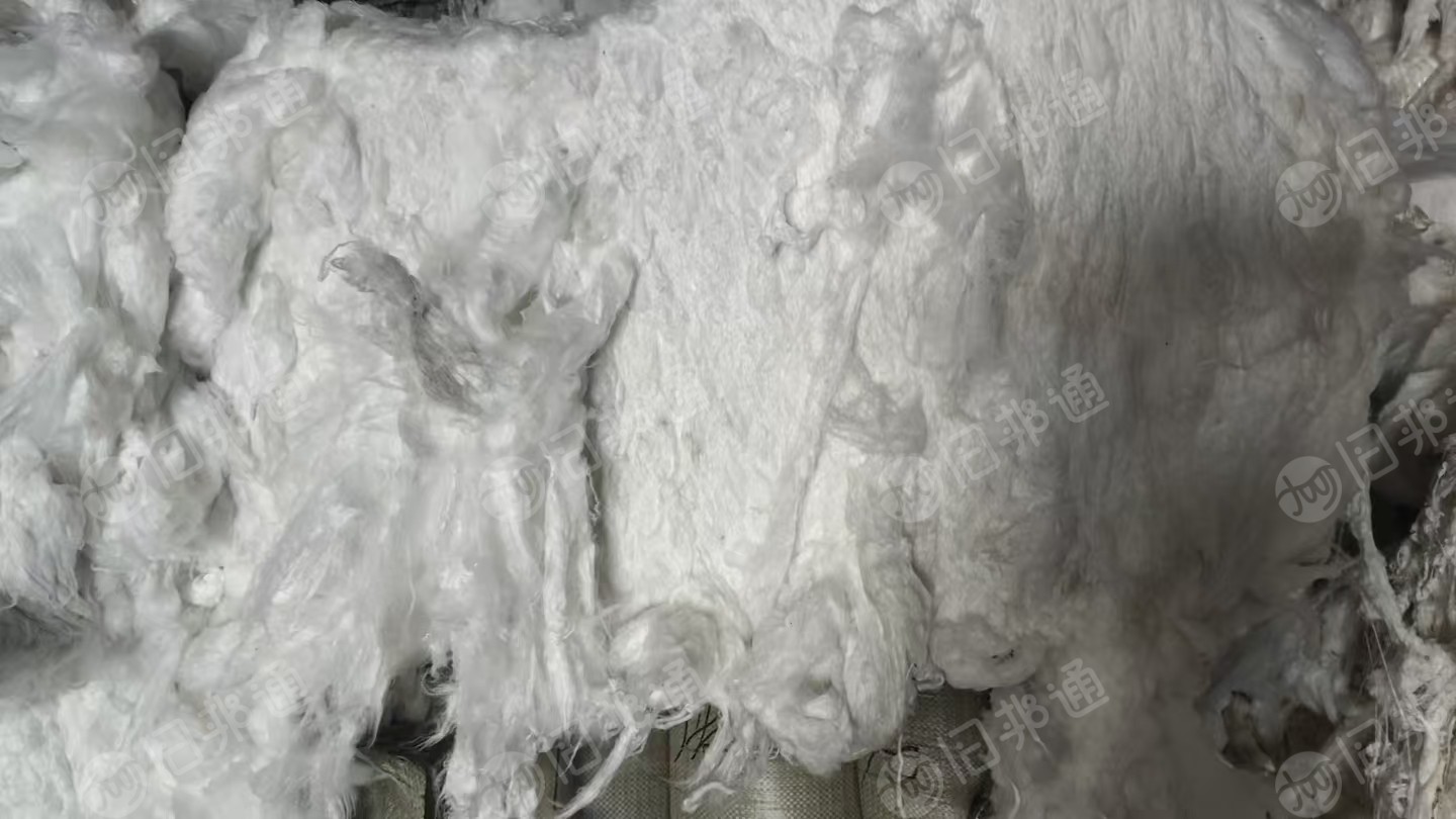 长期出售环锭纺下来的大化回丝,现货32吨,货在山东济宁