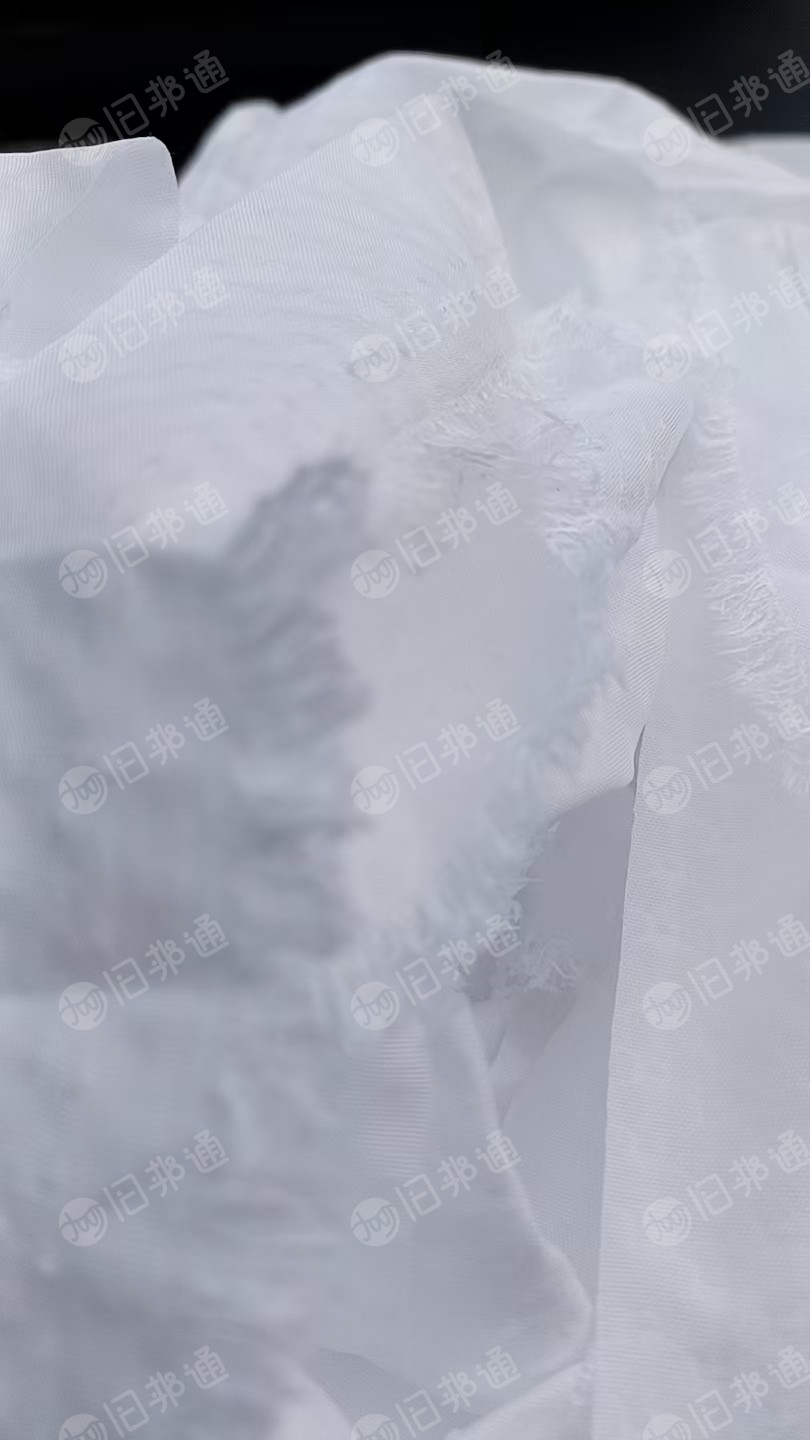 出售白色涤纶废布，涤纶开花料，现货10吨左右