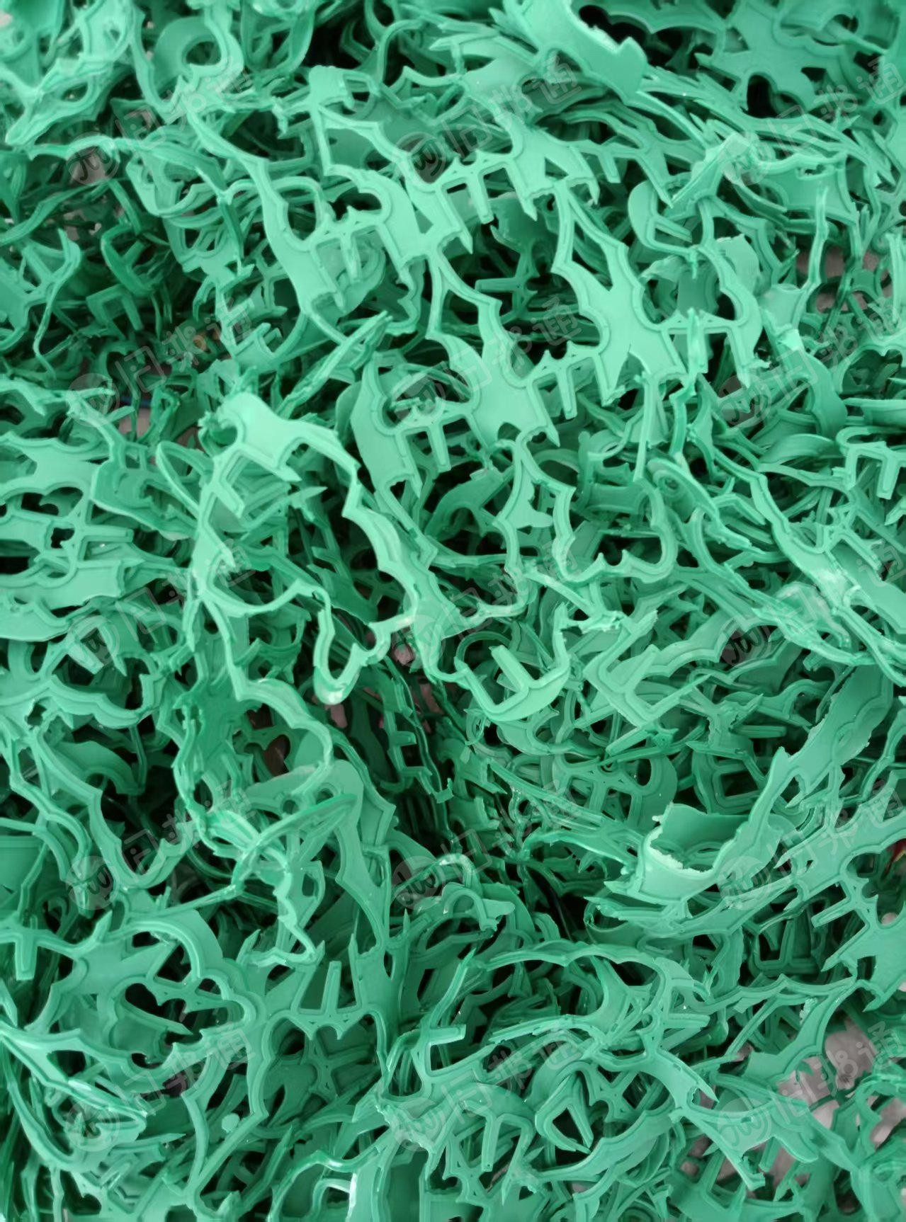 出售PVC边角料，滴塑厂下来的，现货10几吨