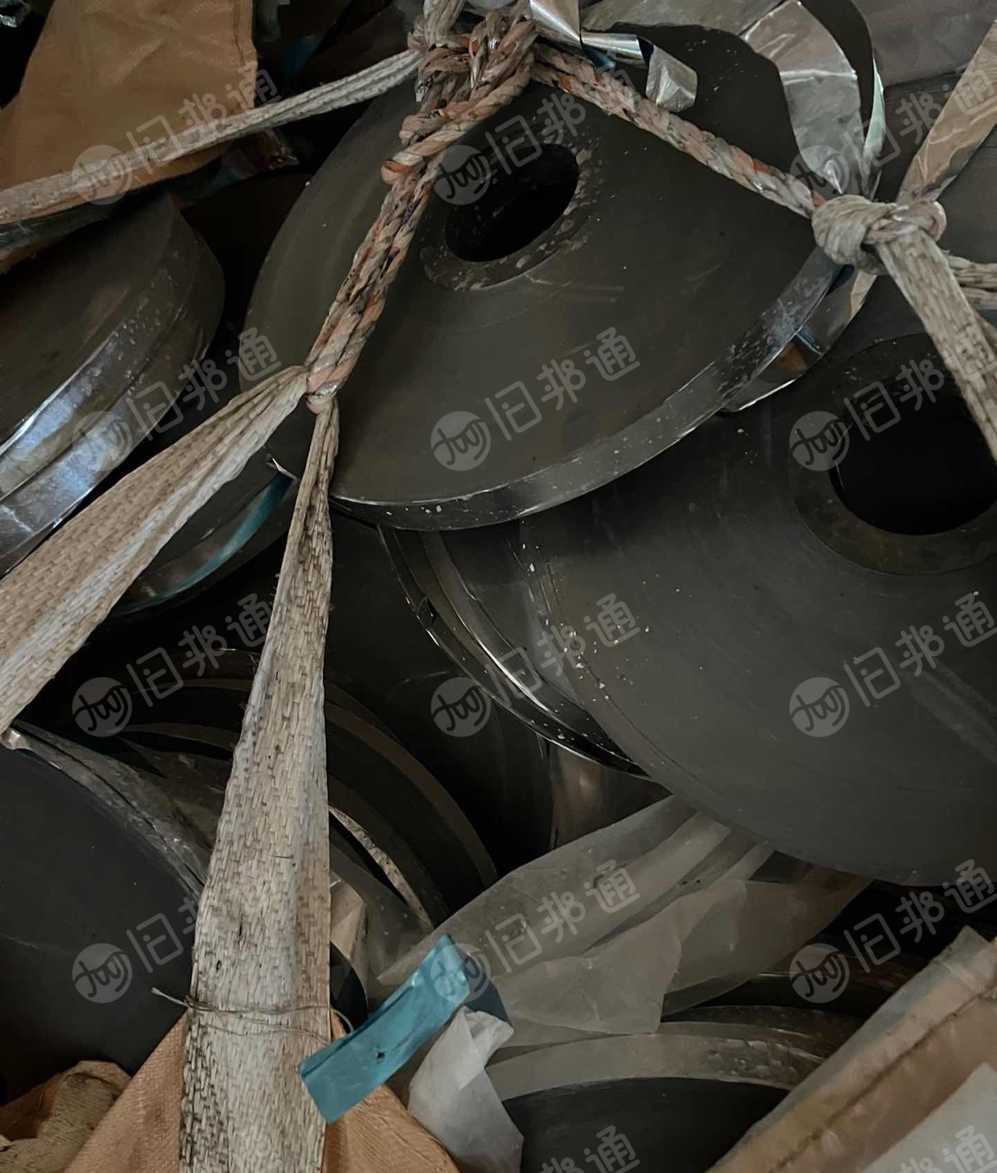 出售PET铝箔，含铝55左右，现货3吨