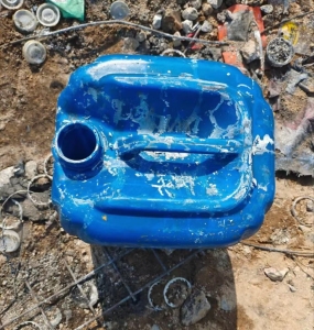 出售低压蓝桶黑桶压块，现货够挂