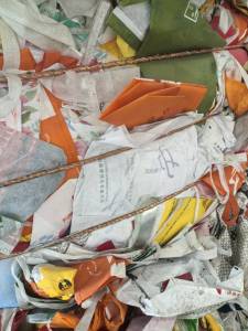 出售手提袋厂无纺布，PP无纺布，现货30吨，货在湖北孝感