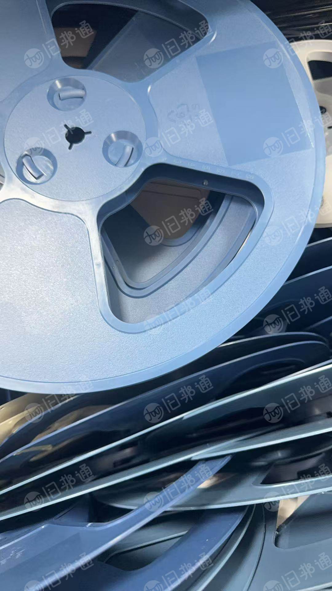 长期出售PS毛料，蓝色和白色，电子料盘