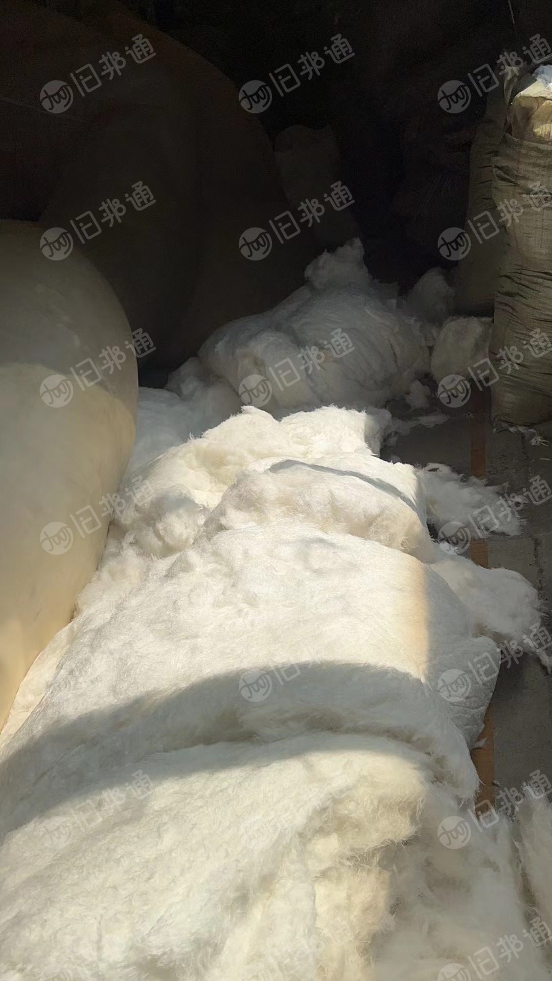 长期出售剪毛机下来的涤纶磨毛料，涤纶毛毛料