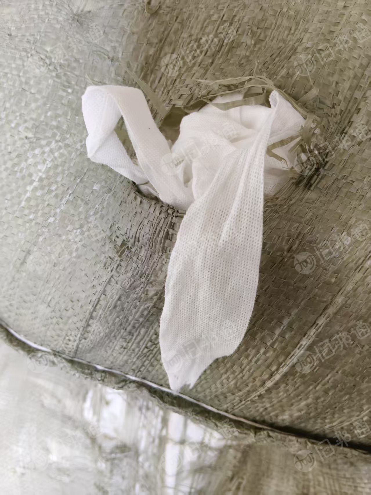 长期出售一次性短裤下来的纯棉水刺无纺布，纯棉无纺布边角料