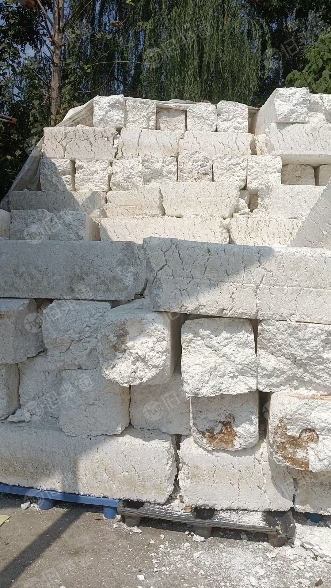 出售冷压块，社会料，现货7/8吨