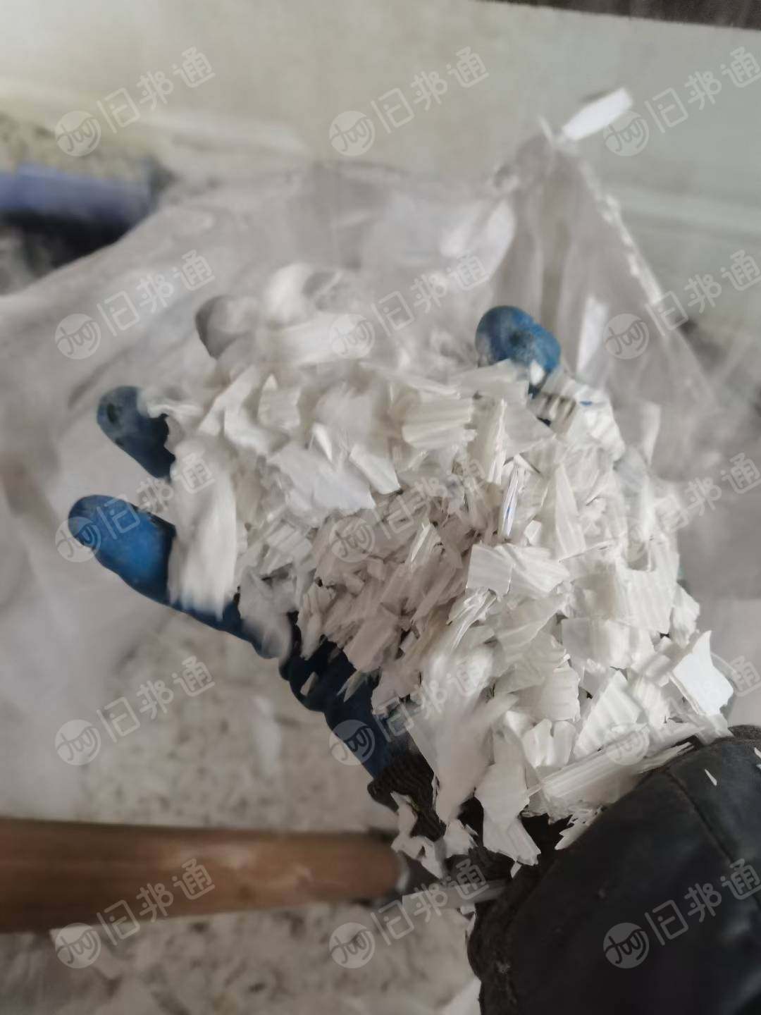 出售PP打包带破碎料，过11筛网，可直接上机做打包带，有全漂和沉底，分开破碎，沉底现货有20吨