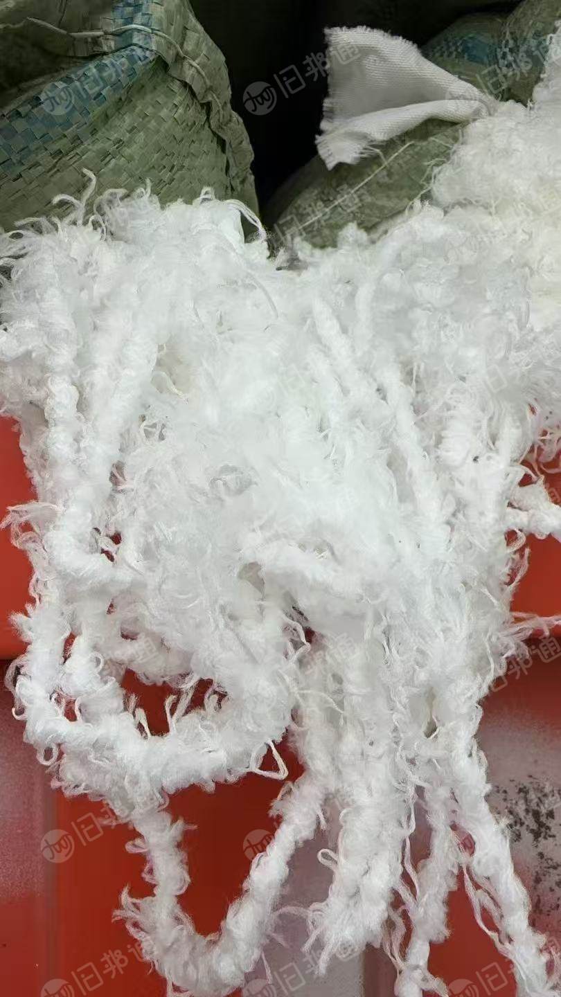 长期出售氨纶废丝氨纶水丝，有甩干和未甩干的，甩干是压好包的，未甩干30个水，每个月有200吨