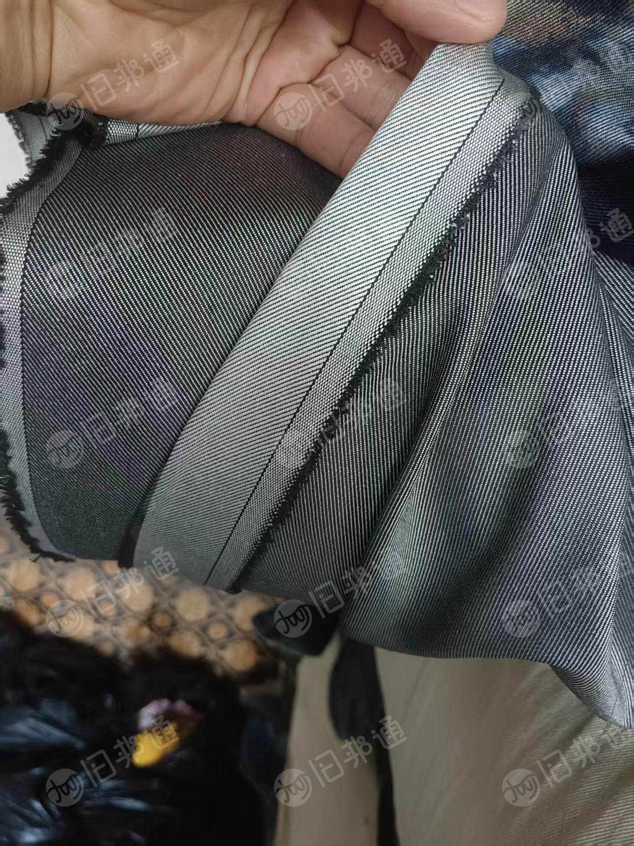 出售做鞋的库存布料，牛仔布，帆布，亚麻布，还有带涂层的，现货九米六一车