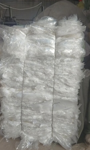 出售PE胶水膜废料,高压胶水膜废料