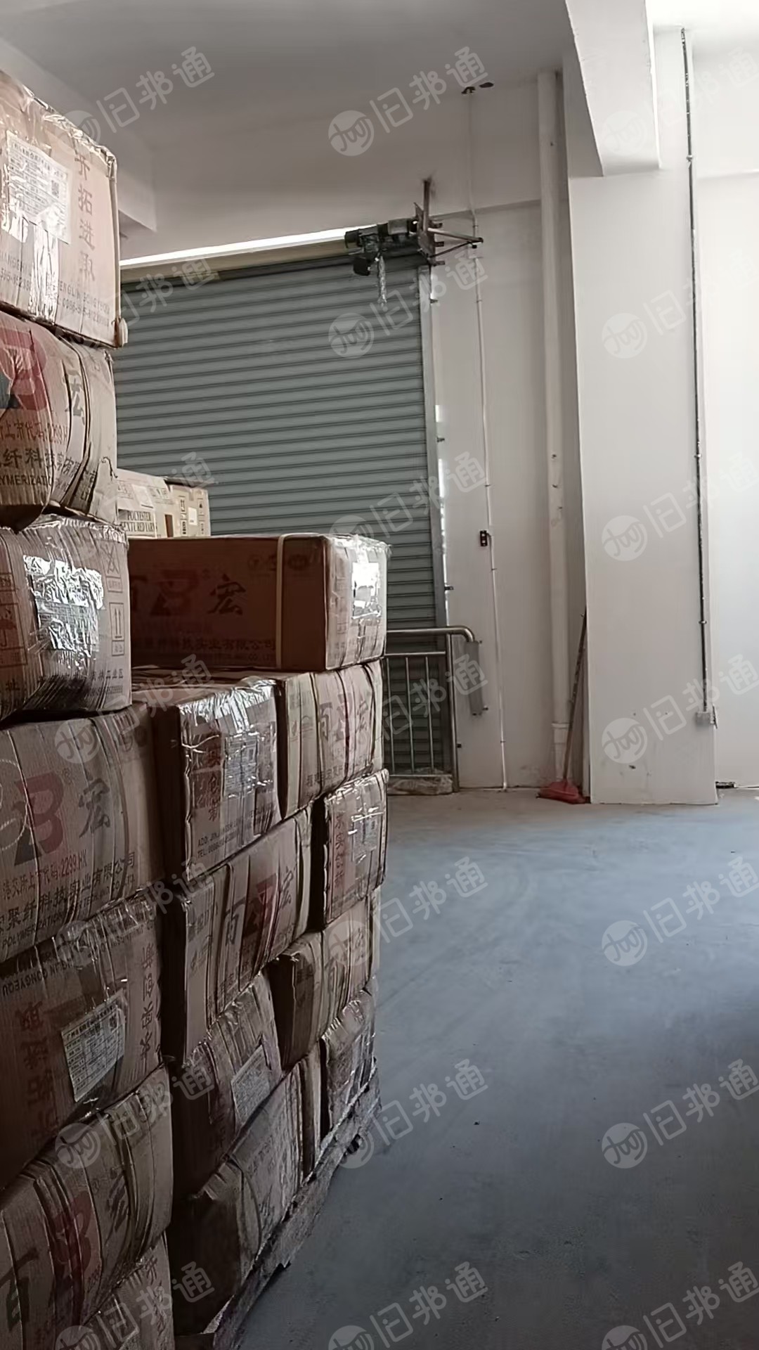 出售涤锦库存丝，涤锦纱线，75/36规格的，80涤20锦，现货6吨多