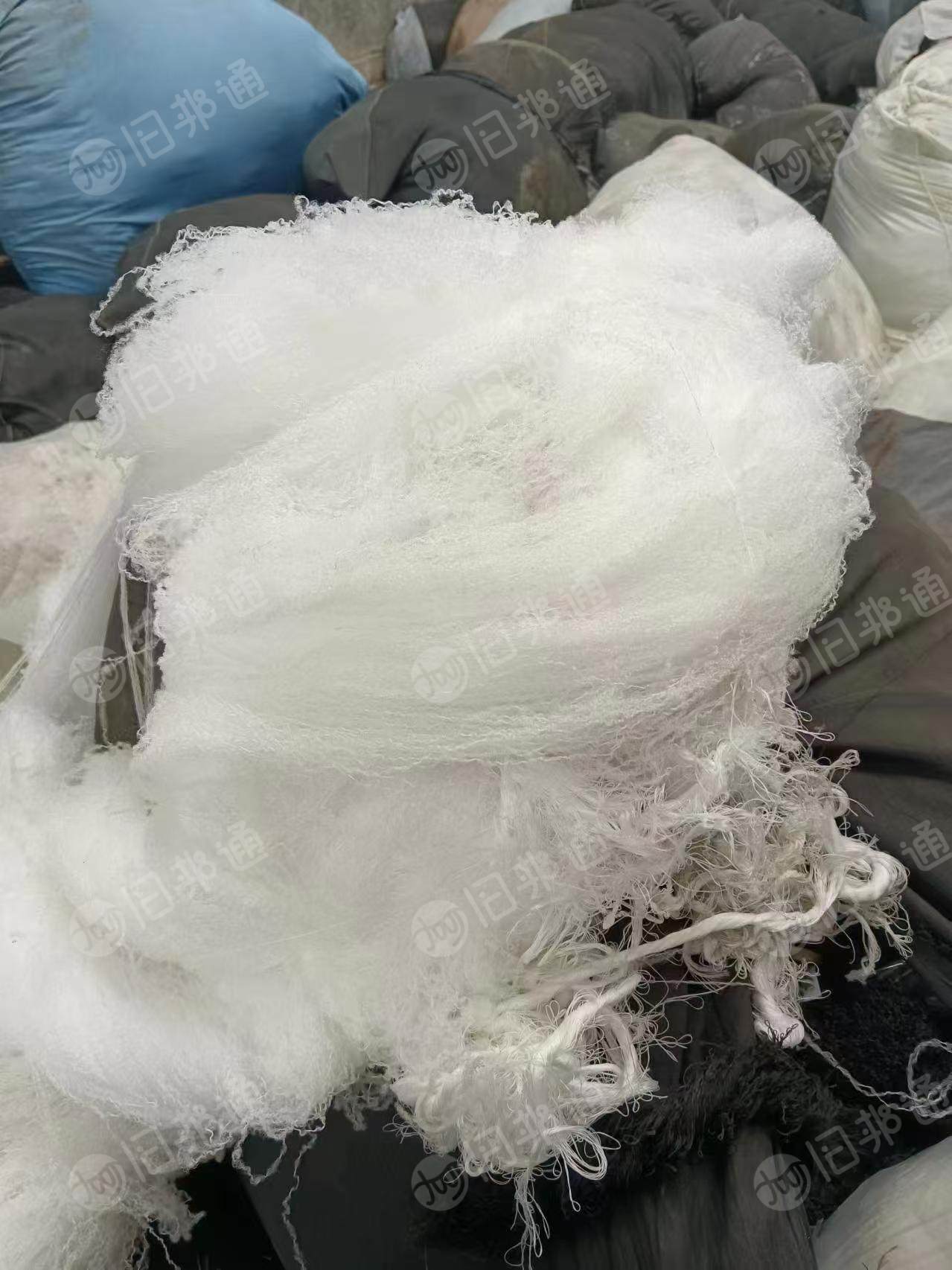 长期出售涤纶水丝，涤纶小辫丝，含水50左右，月供40吨左右，在山东临沂