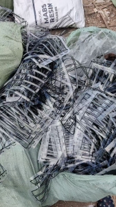 出售PC薄片，有覆膜的，年供20吨