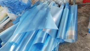 出售pet复合膜，可分离，有带点轻胶，月供30吨