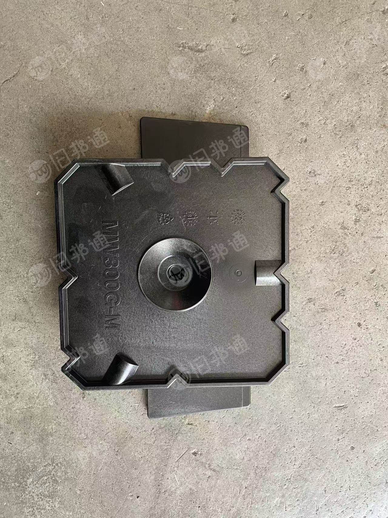 求购PC料，毛料和破碎都可以，晶元盒下来的，加纤的，造粒用