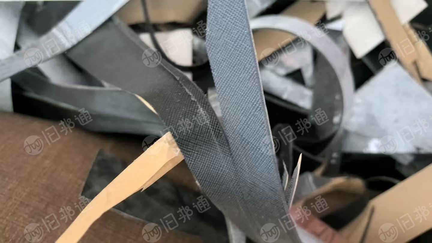 出售PVC皮革边角料，现货4吨多