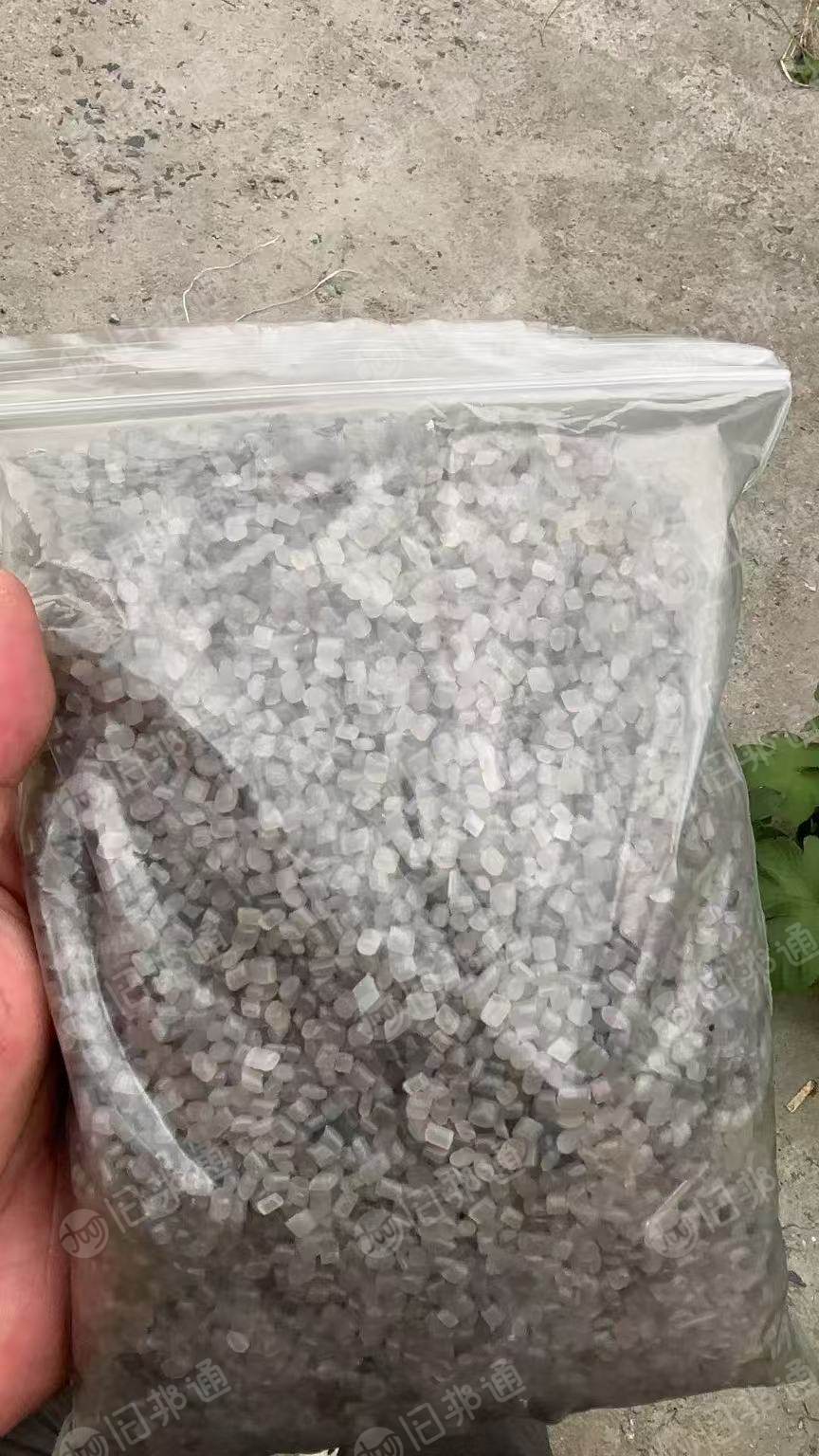 出售缠绕膜颗粒，干造的，过两张80和两张60，月供几十吨