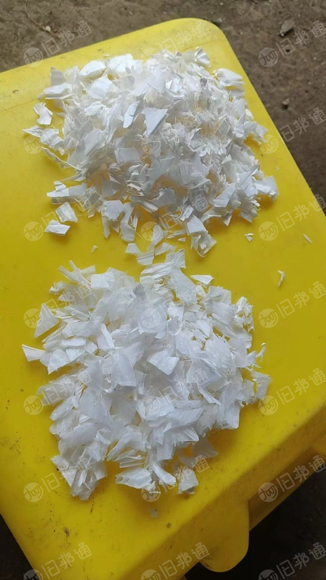 出售全漂PP空心板破碎料，乳白和透明的，现货4吨