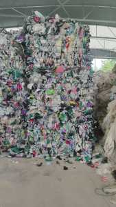 出售干造PE快递袋废料，现货十七八吨