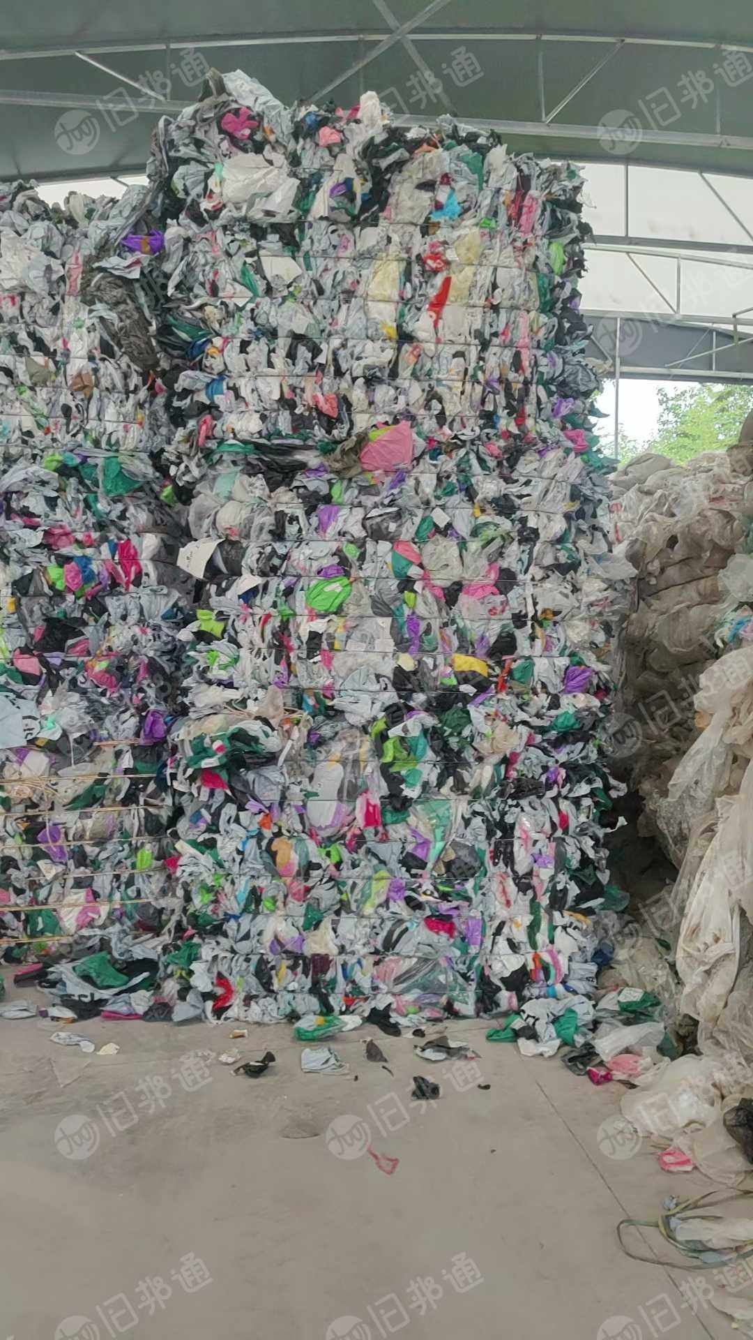 出售干造PE快递袋废料，现货十七八吨