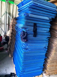 出售蓝色PP中空板废料